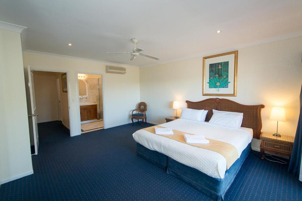 Tinaroo Lake Resort Exterior photo