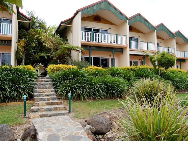 Tinaroo Lake Resort Exterior photo
